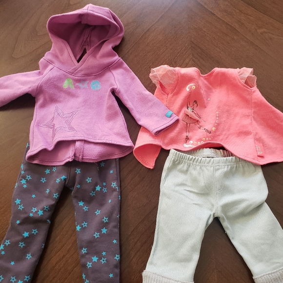 American Girl Doll Isabelle with accessories - Picture 5 of 8